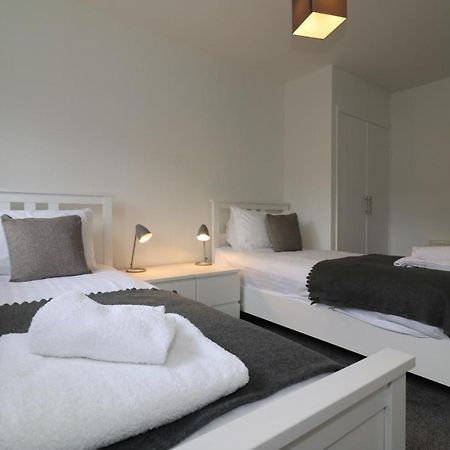 Signature - Belhaven House Hamilton Ngoại thất bức ảnh